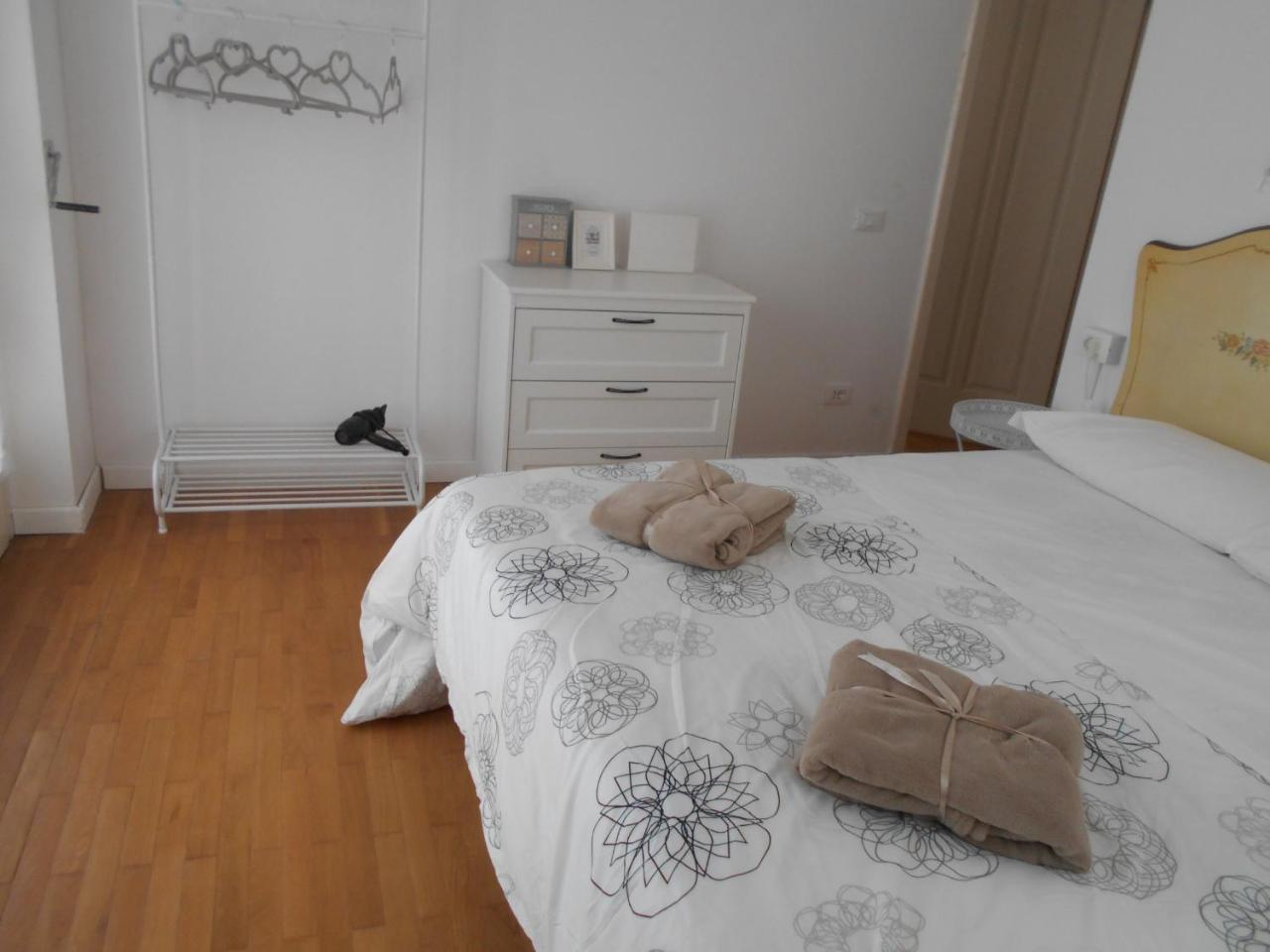 Guesthouse Viale Bergamo Esterno foto